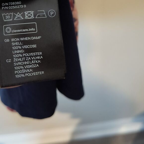 H&M Floral Print Ruffle Sleeve Dress - Picture 5 of 6